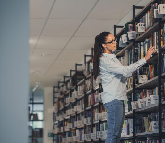 Közalkalmazottból munkavállalók a kulturális szférában