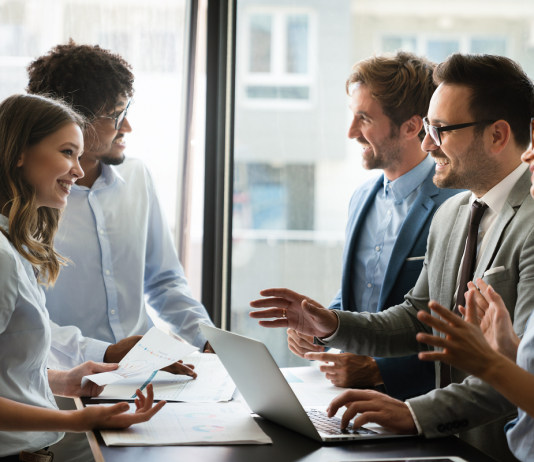 Munkahelyi jóllét: feltúrbózza a teljesítményt teljesitmeny, munkahelyi jollet, iroda, kreativitas