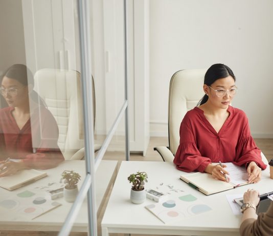 Hogy építsünk biztonságos kommunikációt az alkalmazottakkal?