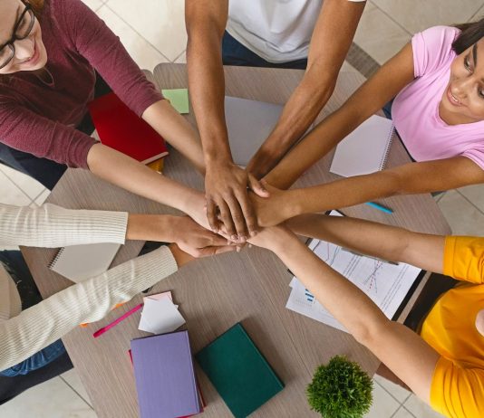 Megnyíltak a NEA civil pályázatai