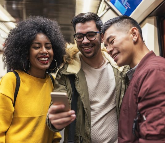 Több a hazai munkahely a külföldi diákoknak köszönhetően