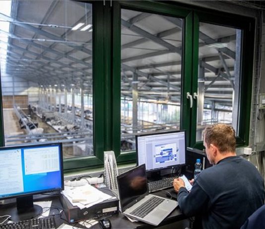 Tehenészek és istállósok helyett agrárinformatikusok kellenek