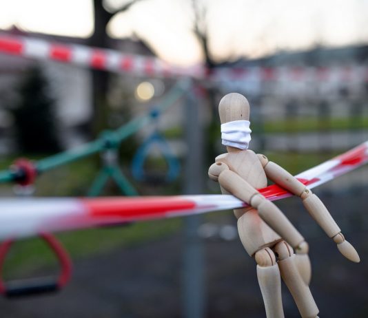 Németország betiltja a határmenti bevásárló utakat