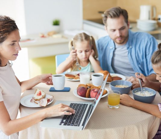 A világjárvány megsarcolja a nők karrierjét