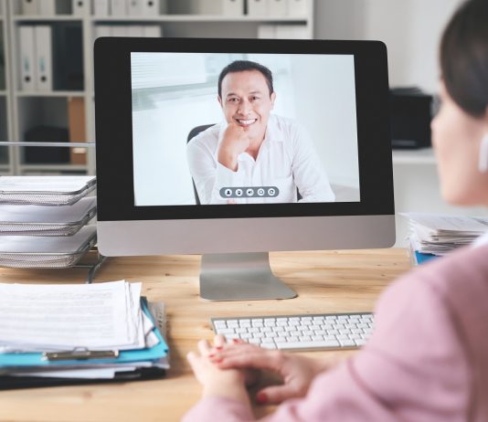 Online interjúk – hogyan nyújtsunk harmonikus összképet kamerán keresztül?