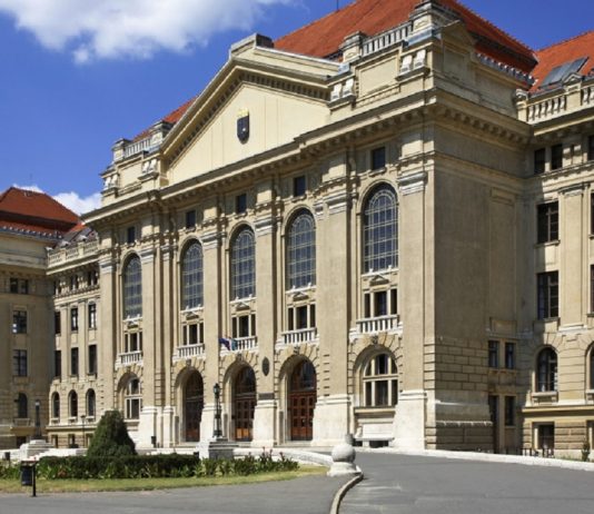 Online rendezik meg az idei beiskolázási expót a Debreceni Egyetemen