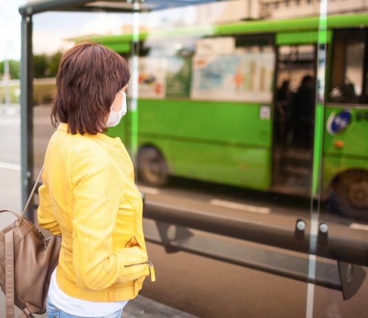 Mától jegy nélkül utazhatnak az egészségügyi dolgozók és a védekezésben részt vevő hallgatók
