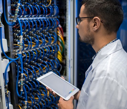 Nő az informatikai, a tudományos és a műszaki szakmák népszerűsége