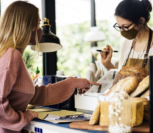 Maszkmentes szünetet igényelnének a kereskedelemben dolgozók