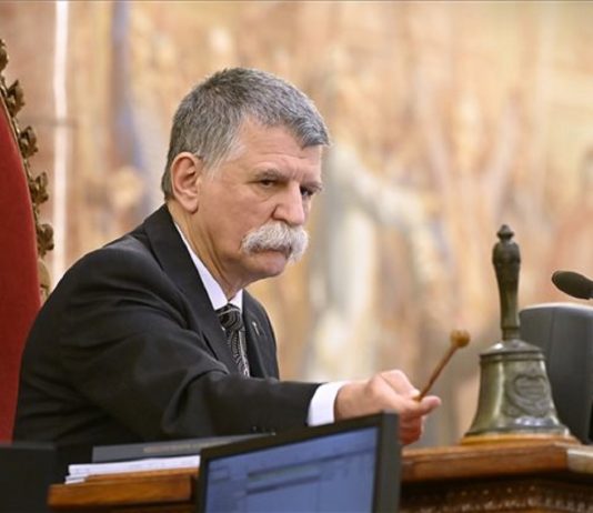 Kövér: Magyarországon nincs tervbe véve további szigorítás az ünnepekig