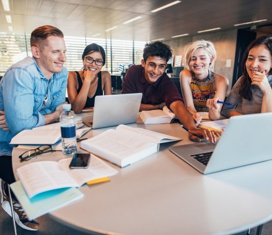 Nagyobb alapbér, biztonságosabb munkahely – ezekre vágyunk a járvány hatására