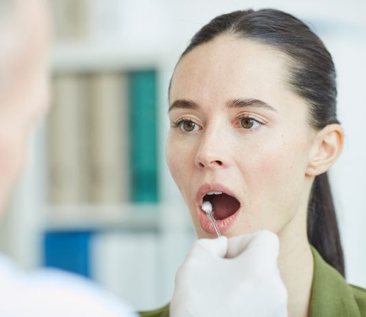 Megkezdődött a szociális dolgozók tesztelése