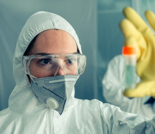 „Valószínűleg évente kell majd ismétlő védőoltásokat beadatni”