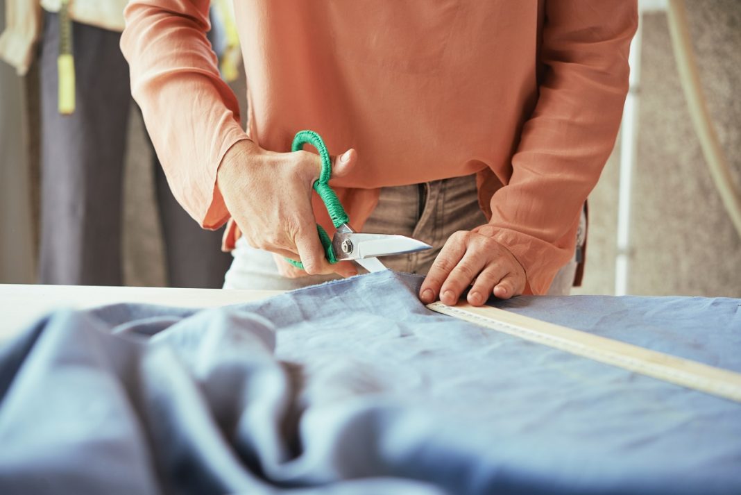 Forrás képzésekre, bérekre – 5 milliárdos keret a hátrányos helyzetűeknek