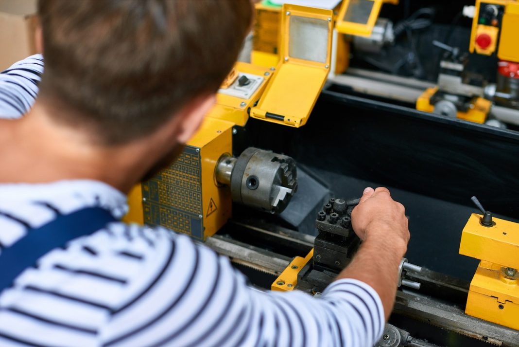 Szakmatanulás alapvégzettség nélkül? – Felnőtteket is vár a Dobbantó Program