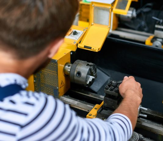 Szakmatanulás alapvégzettség nélkül? – Felnőtteket is vár a Dobbantó Program