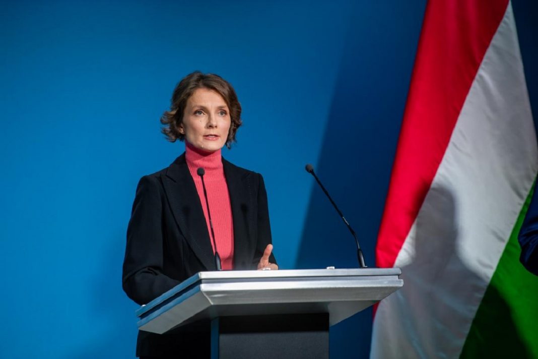 Jövőre indulhat el a tömeges oltás Magyarországon