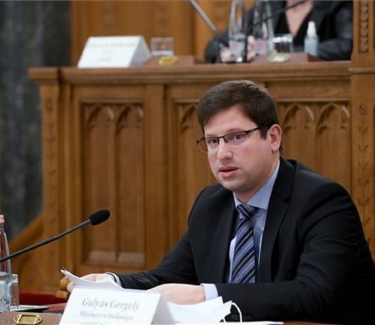 Indul a vakcina-előjegyzési kampány