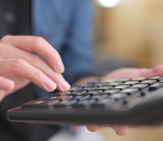 A Pénzügyminisztérium a kivát ajánlja – évi 600 ezer forinttal kevesebb adó