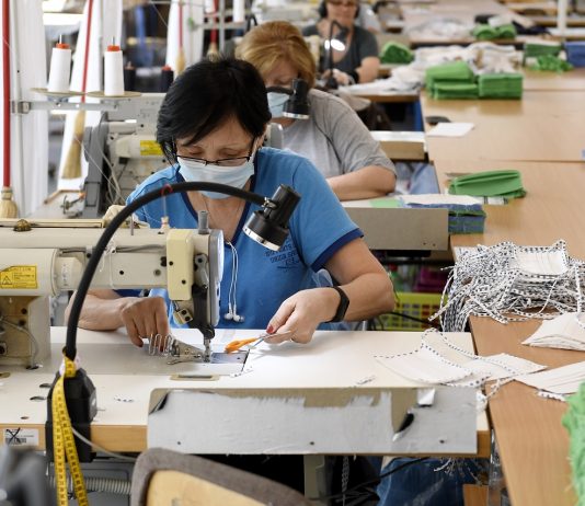 Már tízezer munkavállalót foglalkoztat a Kézmű-Erfo-Főkefe