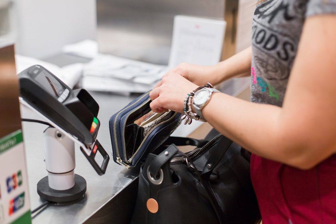 Közeledtek az álláspontok a bértárgyaláson