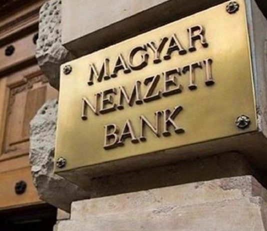 Közel félmilliós jutalmat kaptak az MNB dolgozói