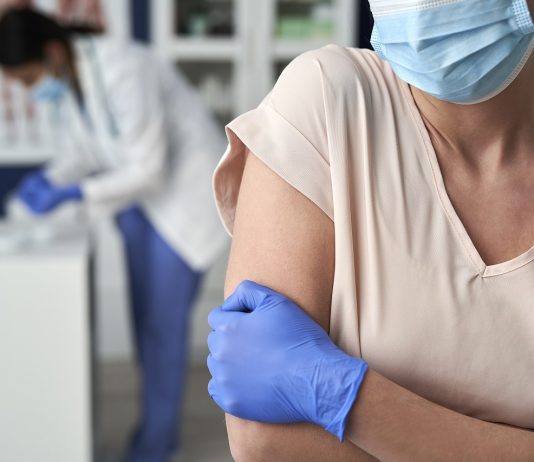 Kötelezővé teheti-e a munkaadó a koronavírus-oltást?