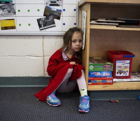 Az iskolás korú gyerekek kétharmadának nincs otthon internete