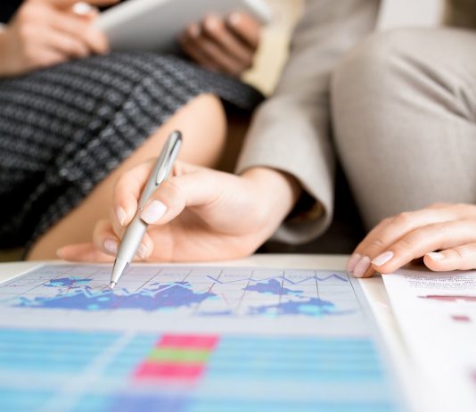 Elemzők az adatokról – ellenálló volt a magyar munkaerőpiac a koronavírus-járvány második hulláma elején