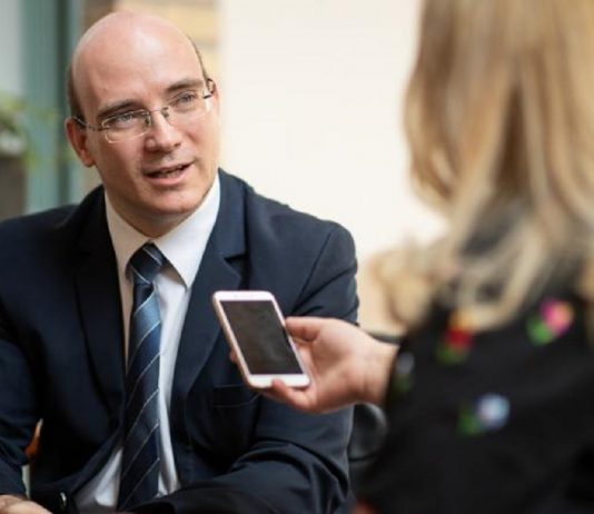 Maruzsa: ahol csak lehet, nyitva maradnak az általános iskolák és óvodák