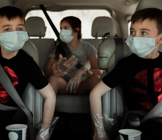 A koronavírus új mutációja különösen jól terjedhet a gyerekek körében?