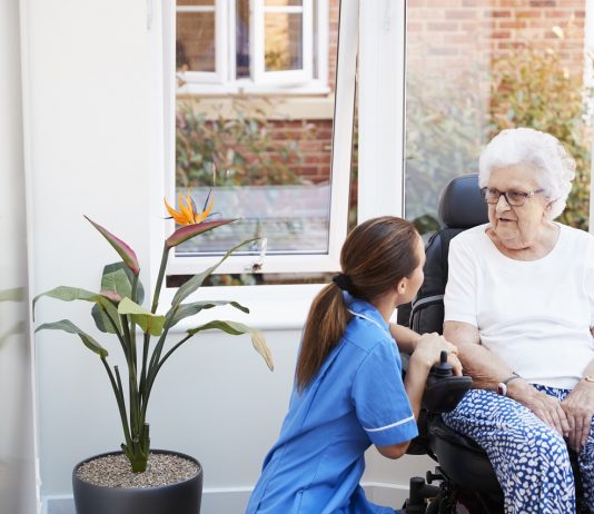 Három hét múlva fizetik a 13. havi nyugdíj első részletét