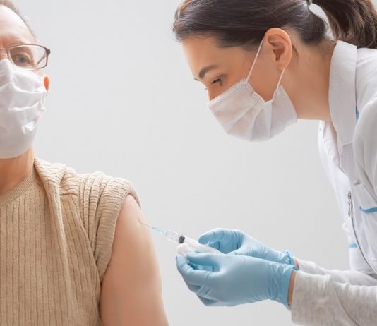 A hónap végéig megszülethet a megállapodás a vakcinaútlevélről