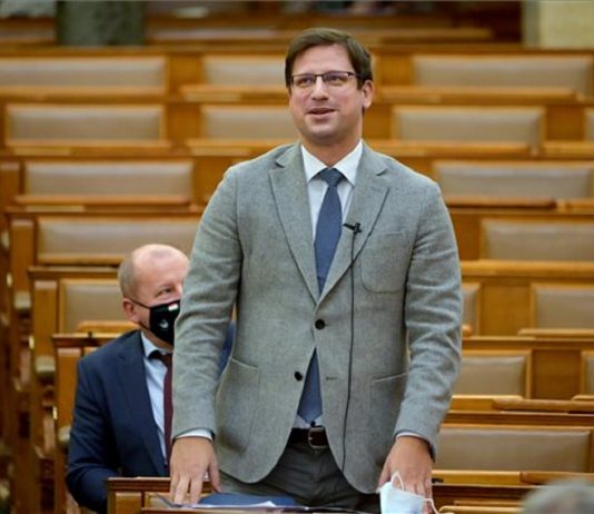 Gulyás: március 15-ig fennmaradnak a korlátozások Gulyás Gergely
