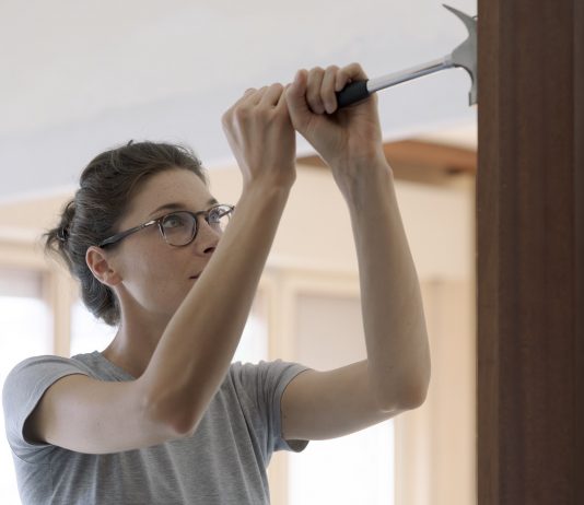 Elutalta a MÁK az első otthonfelújítási támogatásokat