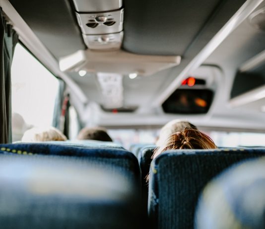 Ünnepi menetrendek a tömegközlekedésben buszozás