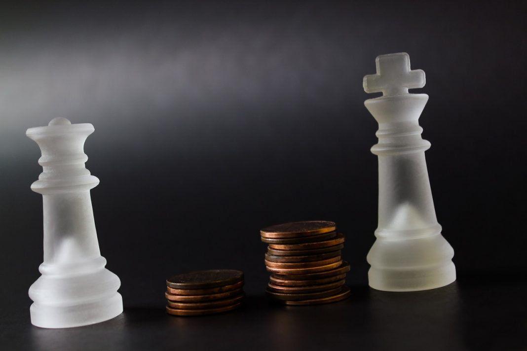 Az EU intézkedéseket javasol a nemek közötti bérszakadék megszüntetésére bérszakadék