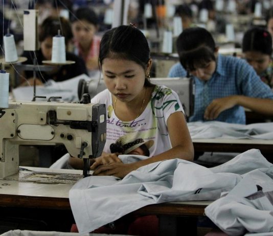 Fellép a munkaerő kizsákmányolása ellen az EP gyermekmunka