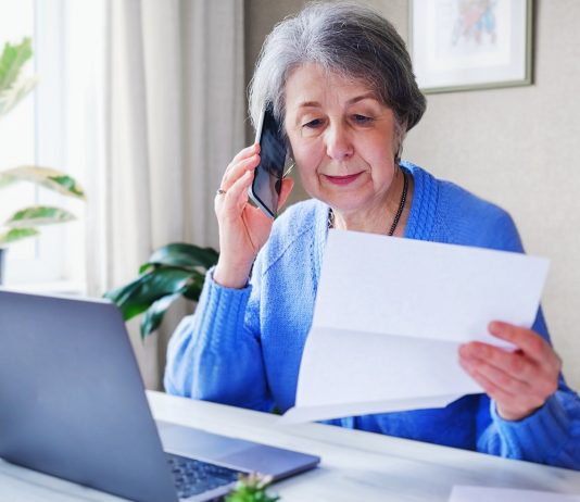 Februárban 4 millió 550 ezer volt a foglalkoztatottak száma idős munkavállaló