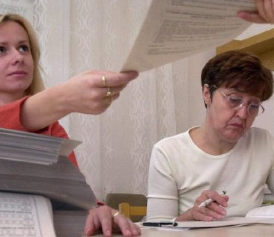 Kollektív munkaügyi vitát kezdeményezett a bérszövetség az önkormányzati intézményeknél közalkalmazott