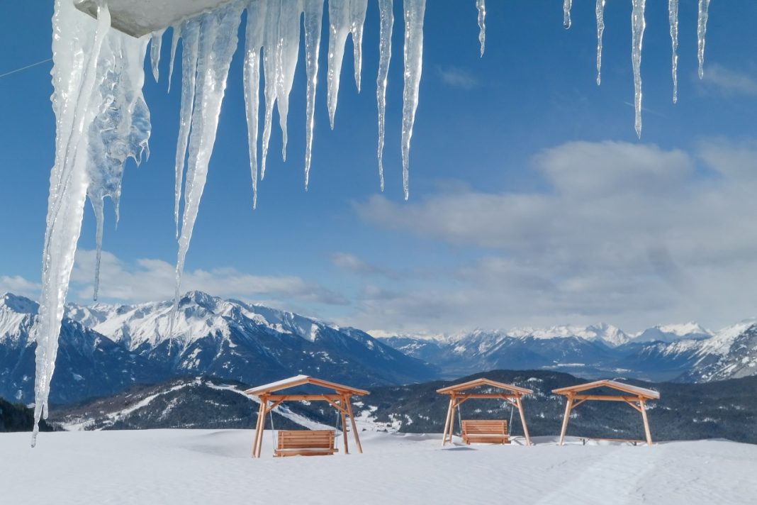 Munkanélküliség-boom az osztrák télisportrégiókban: az emelkedés 25-szörös sípálya
