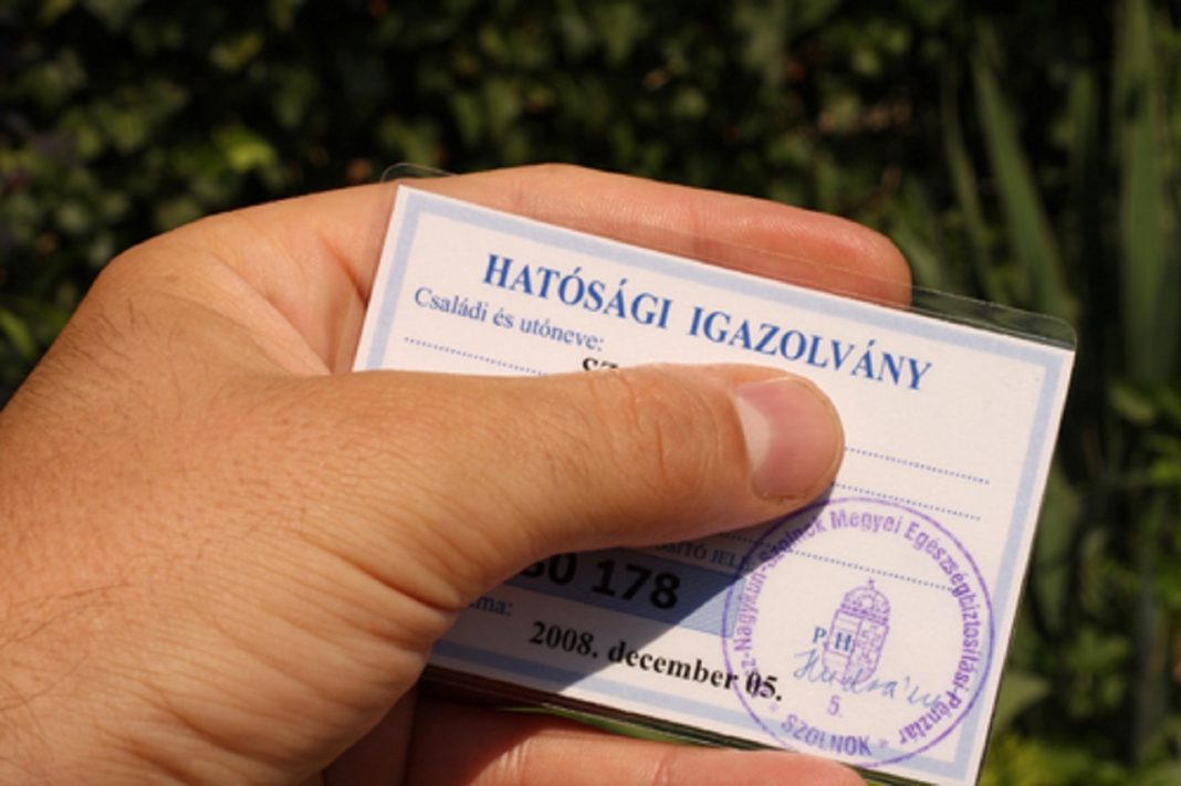 Március 10-ig lehet rendezni a tb-tartozásokat TAJ kártya