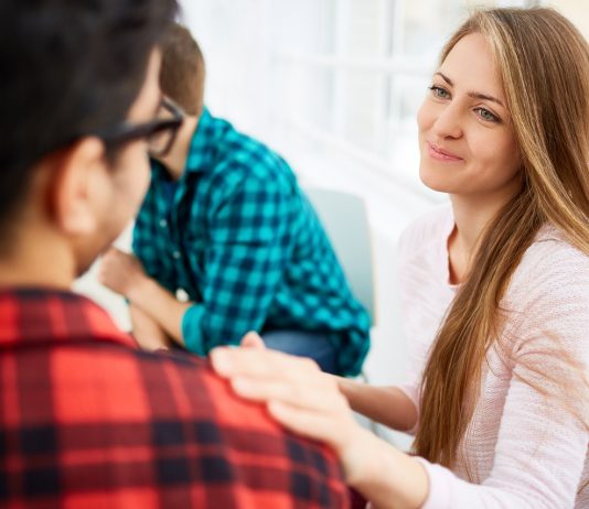 Hatástalan dicséret és kritika helyett hasznosabb a valódi visszajelzés Empathy