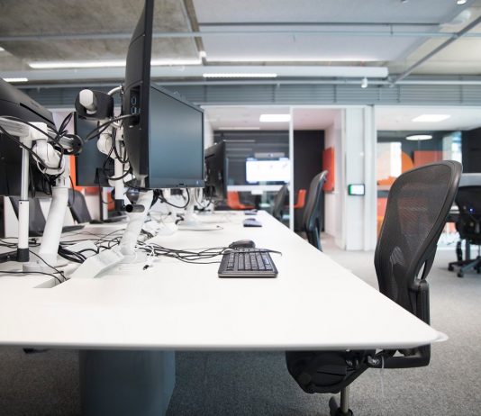 A foglalkoztatás jövője: hibridmunka iroda