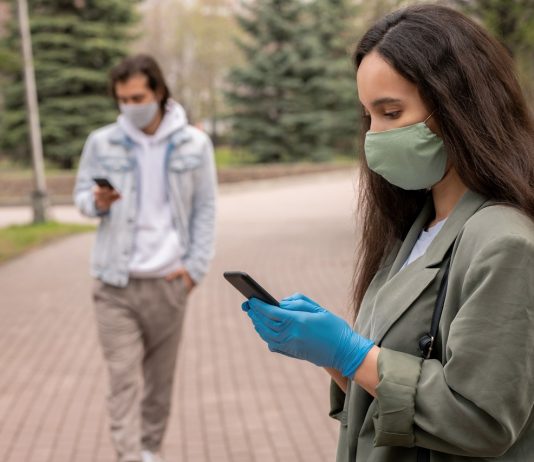 Egyes védelmi intézkedések meghosszabbításáról döntött a kormány Social distancing during coronavirus