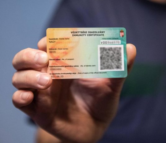 A kormány közzétette az újraindítás lépéseit 4 millió beoltottnál védettségi igazolás