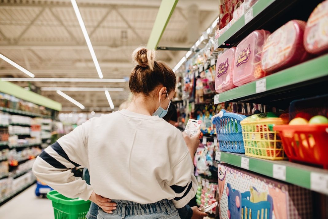 A fogyasztóvédelem folyamatosan ellenőrzi az újranyitott üzleteket a szabályok betartása miatt Processed with VSCO with a6 preset