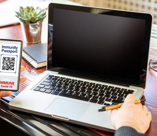 Továbbra sem kötelezhető oltásra a munkavállaló