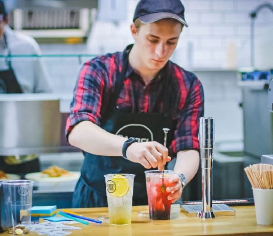 Ha nyár, akkor diákmunka – de ki keresi a fiatal munkaerőt? diákmunka