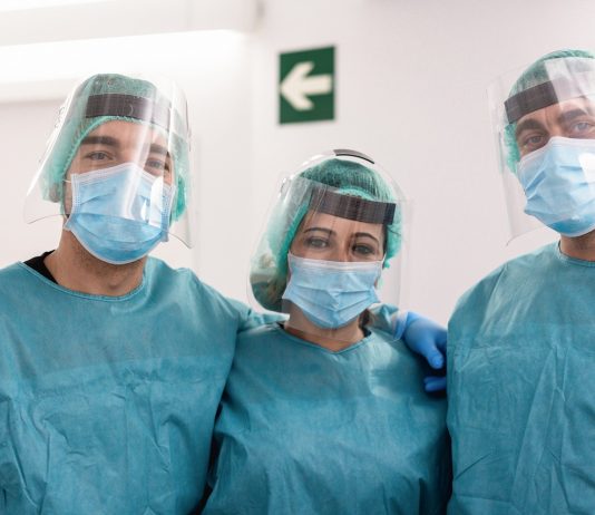 Kiemelten helyen a béremelés